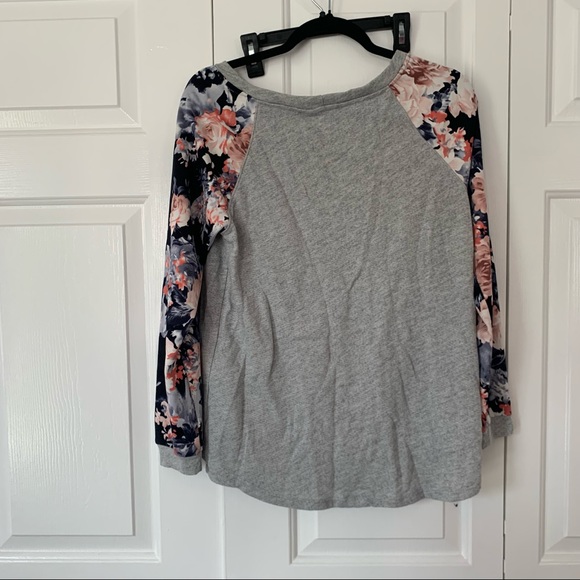 Sweatshirt - Picture 2 of 2